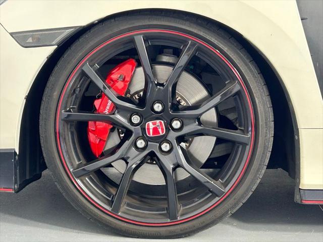 Photo of 2020 Championship White Honda Civic Type R