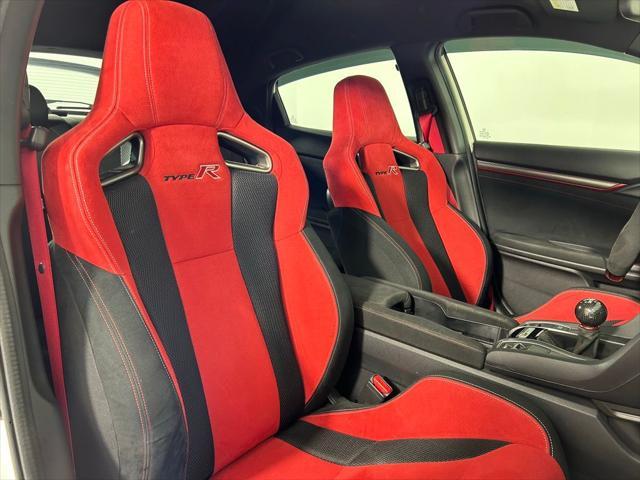Photo of 2020 Championship White Honda Civic Type R