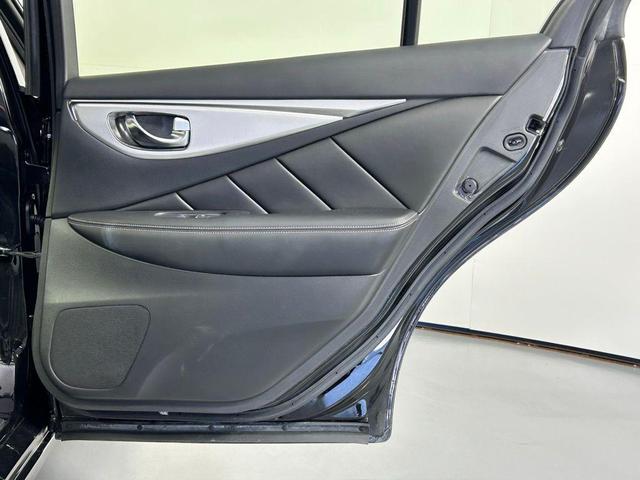 Photo of 2022 Black Obsidian INFINITI Q50