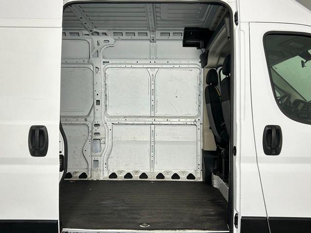 Photo of 2020 Bright White Clearcoat RAM ProMaster 2500