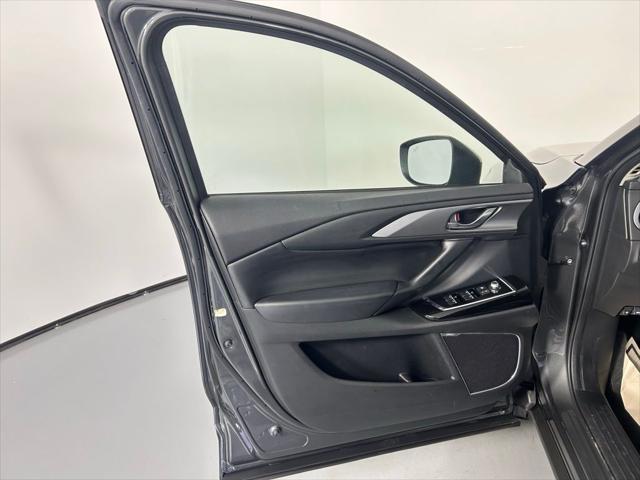 Photo of 2022 Machine Gray Metallic Mazda CX-9