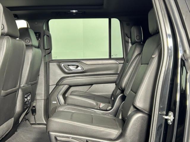 Photo of 2023 Black Chevrolet Suburban