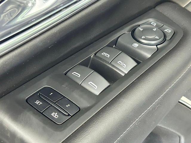 Photo of 2023 Black Chevrolet Suburban