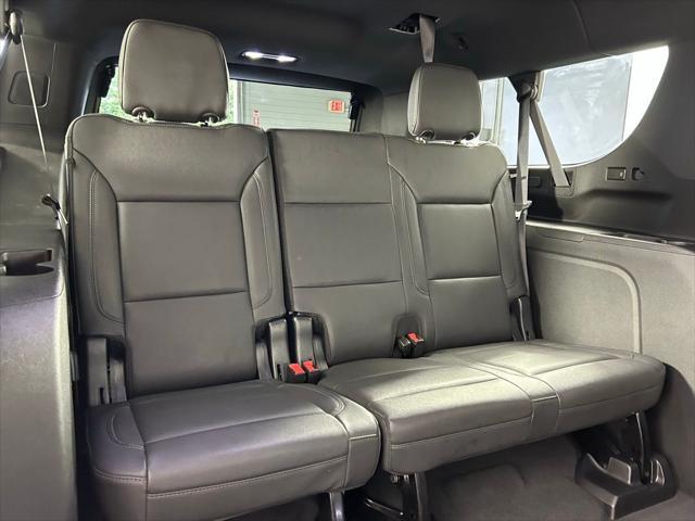 Photo of 2023 Black Chevrolet Suburban