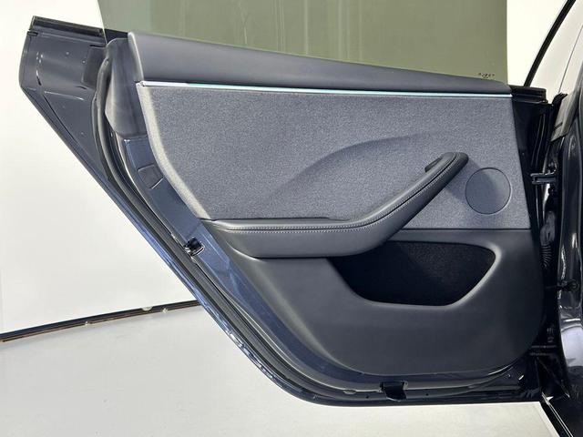 Photo of 2024 Solid Black Tesla Model 3