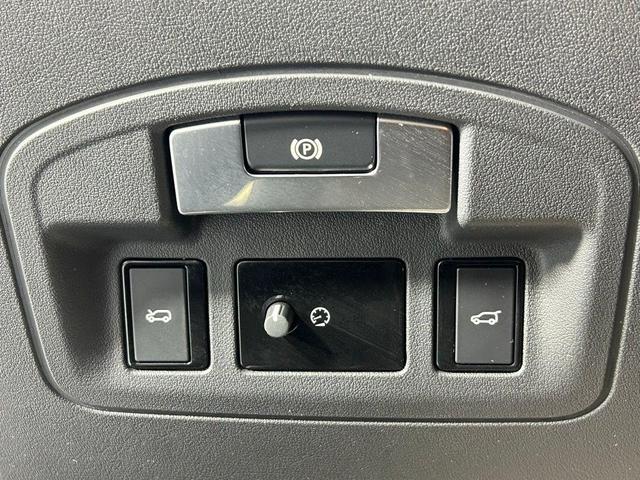 Photo of 2022 Fuji White Jaguar I-PACE
