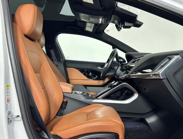 Photo of 2022 Fuji White Jaguar I-PACE