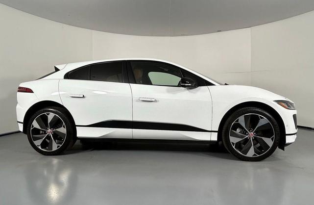 Photo of 2022 Fuji White Jaguar I-PACE