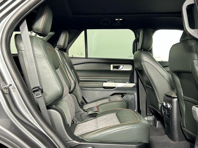 Photo of 2023 Carbonized Gray Metallic Ford Explorer