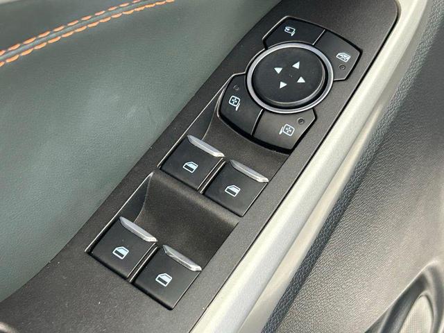 Photo of 2023 Carbonized Gray Metallic Ford Explorer