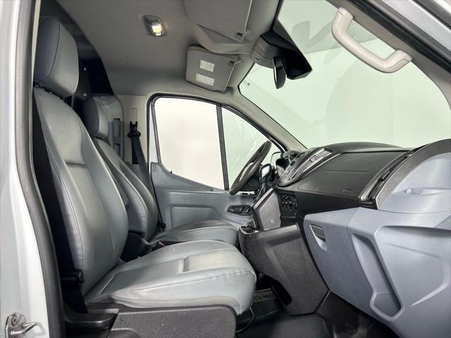 Photo of 2017 Oxford White Ford Transit-150