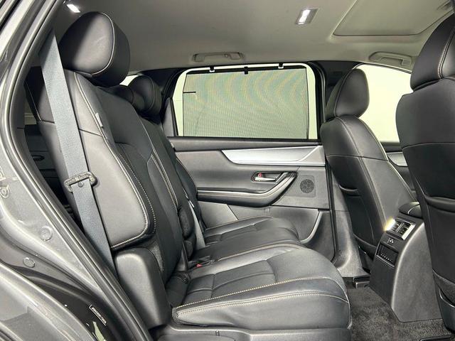 Photo of 2024 Machine Gray Metallic Mazda CX-90