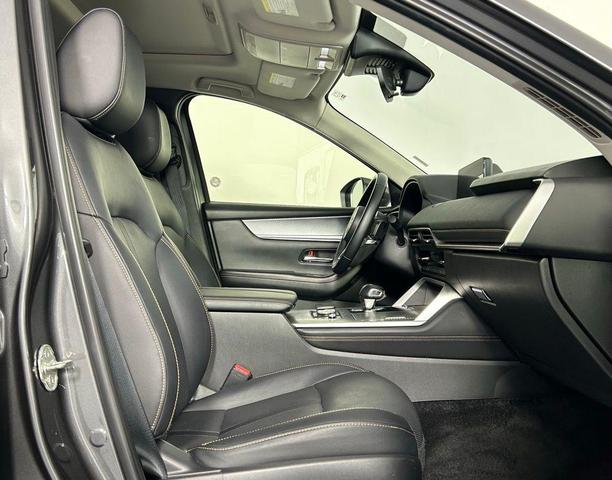 Photo of 2024 Machine Gray Metallic Mazda CX-90
