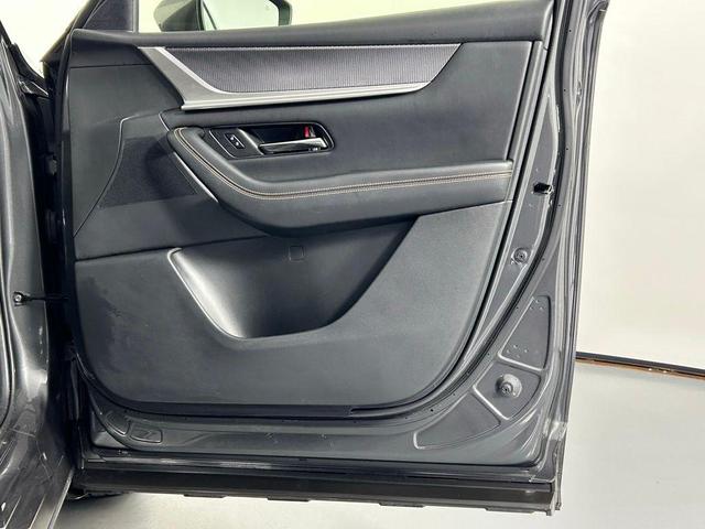 Photo of 2024 Machine Gray Metallic Mazda CX-90