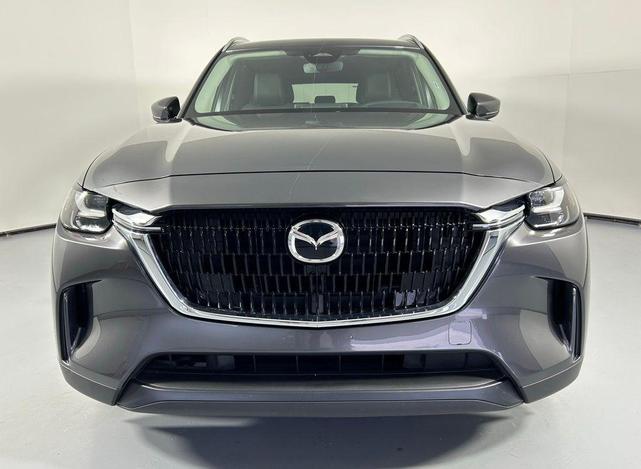 Photo of 2024 Machine Gray Metallic Mazda CX-90