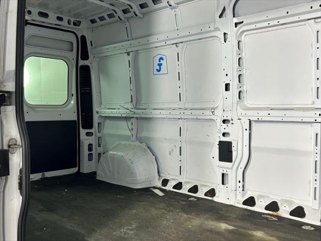 Photo of 2022 Bright White Clearcoat RAM ProMaster 2500