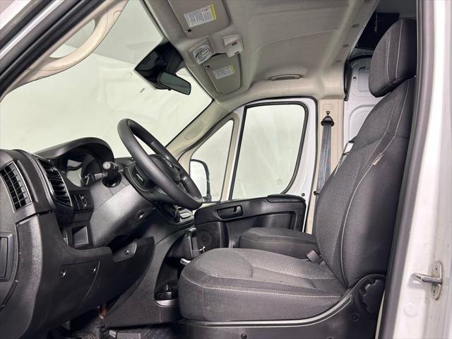 Photo of 2022 Bright White Clearcoat RAM ProMaster 2500