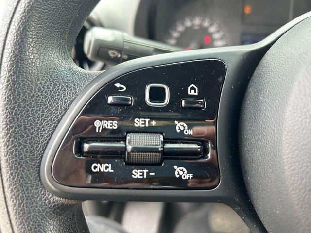 Photo of 2022 White Mercedes-Benz Sprinter 2500