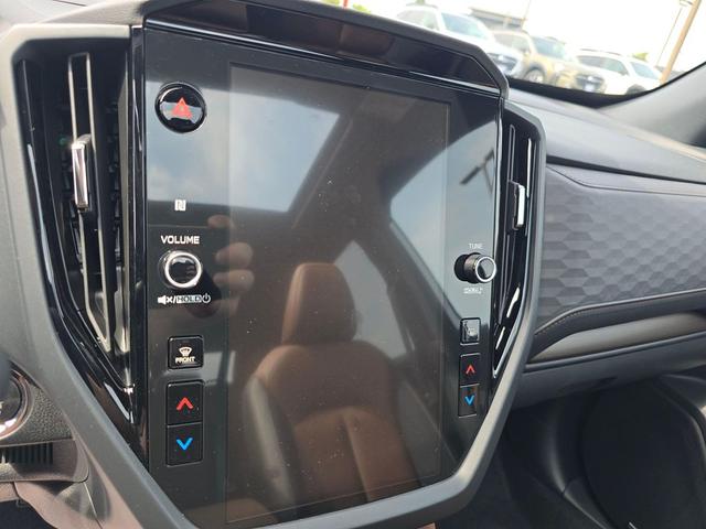 Photo of 2025 Ice Silver Subaru Forester