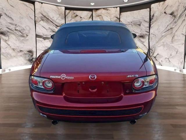 Photo of 2008 Red Mazda MX-5 Miata