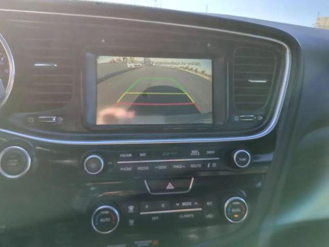 Photo of 2014 Titanium Silver Kia Optima