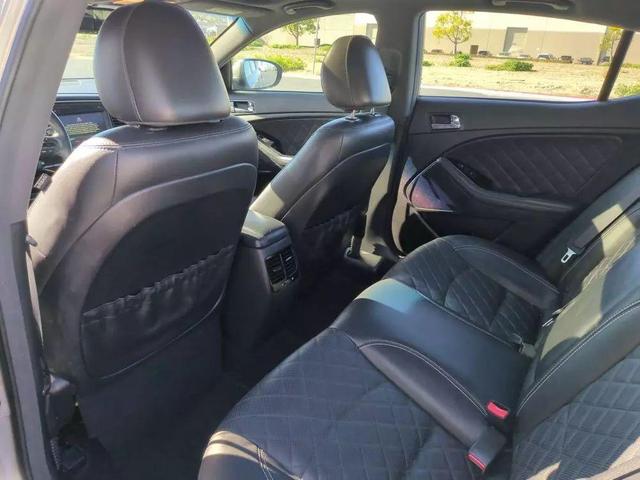 Photo of 2014 Titanium Silver Kia Optima