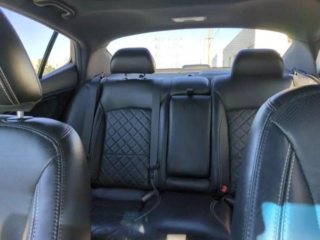 Photo of 2014 Titanium Silver Kia Optima
