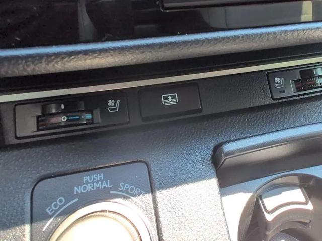 Photo of 2015 Starfire Pearl Lexus ES 300h