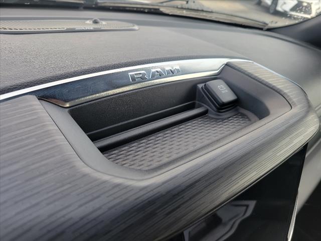 Photo of 2024 Billet Silver Metallic Clearcoat RAM 1500