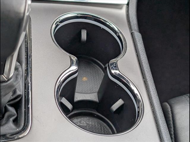 Photo of 2019 Sangria Metallic Jeep Grand Cherokee