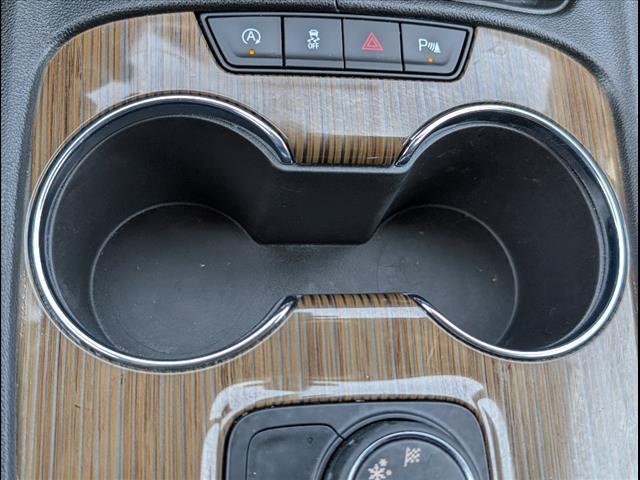 Photo of 2023 Summit White GMC Acadia