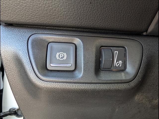 Photo of 2023 Summit White GMC Acadia