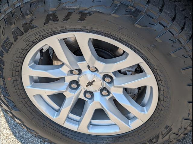 Photo of 2020 Black Chevrolet Silverado 1500