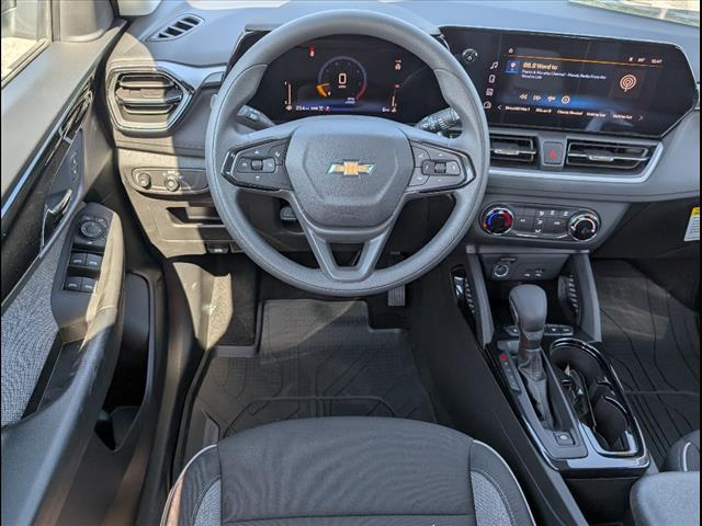 Photo of 2026 Summit White Chevrolet Trailblazer