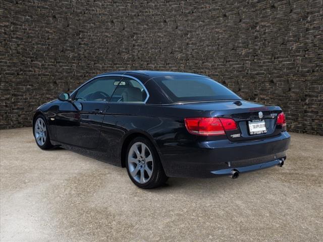 Photo of 2008 Monaco Blue Metallic BMW 335