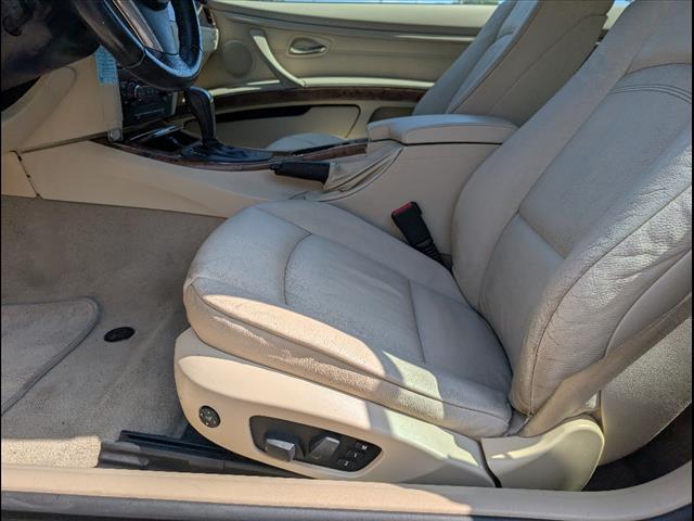 Photo of 2008 Monaco Blue Metallic BMW 335