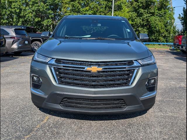 Photo of 2022 Silver Sage Metallic Chevrolet Traverse