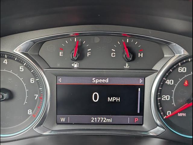 Photo of 2022 Silver Sage Metallic Chevrolet Traverse