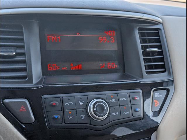 Photo of 2013 Mocha Stone Nissan Pathfinder