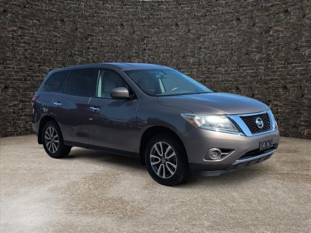 Photo of 2013 Mocha Stone Nissan Pathfinder
