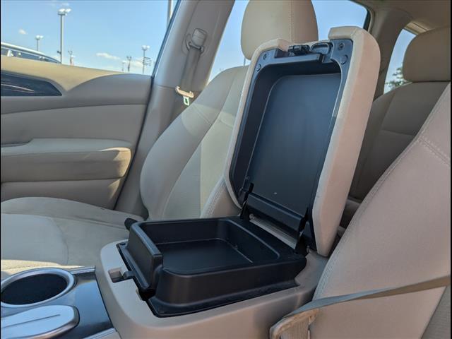 Photo of 2013 Mocha Stone Nissan Pathfinder