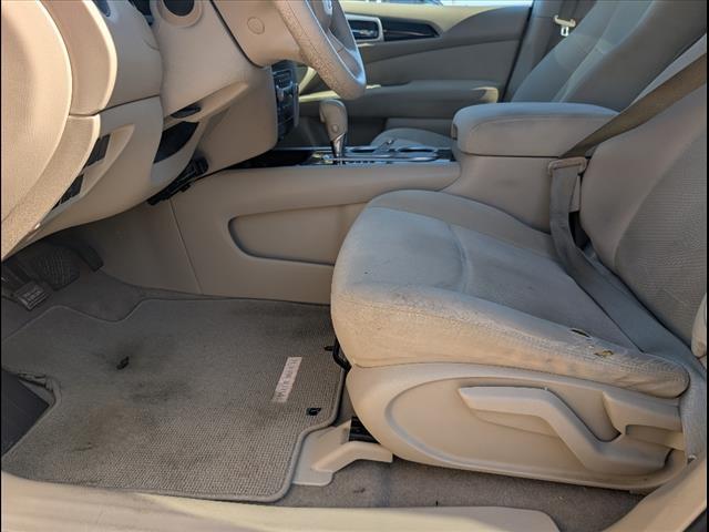 Photo of 2013 Mocha Stone Nissan Pathfinder