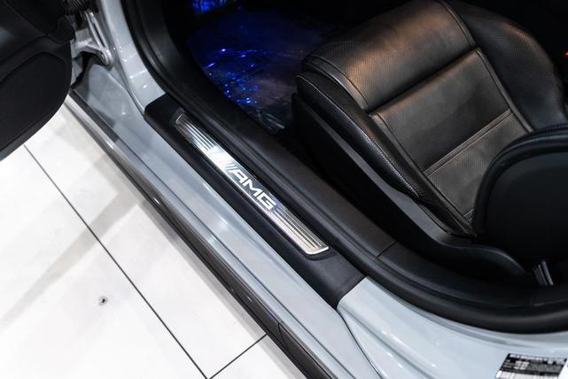 Photo of 2022 MANUFAKTUR Alpine Grey Mercedes-Benz AMG SL 63