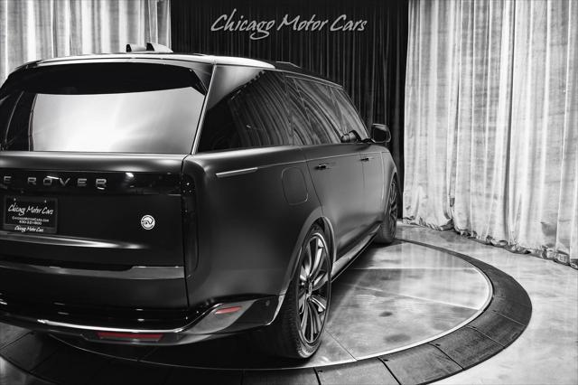 Photo of 2023 Santorini Black Metallic Land Rover Range Rover