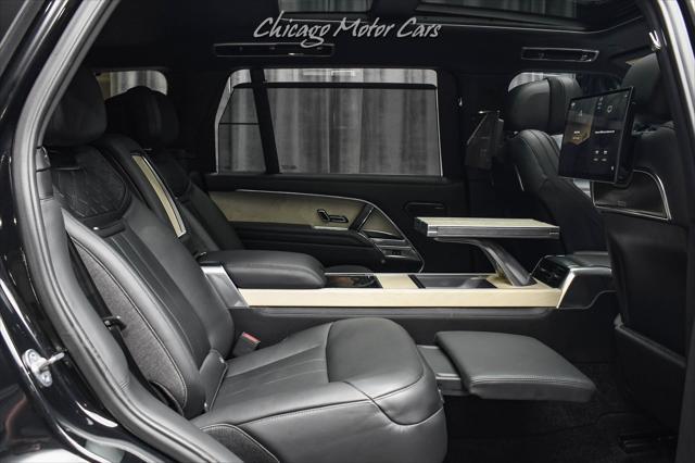 Photo of 2023 Santorini Black Metallic Land Rover Range Rover