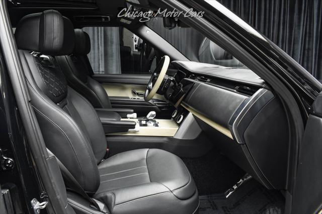 Photo of 2023 Santorini Black Metallic Land Rover Range Rover