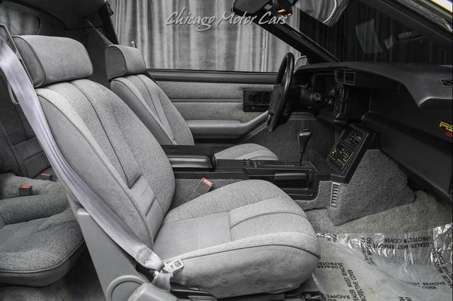 Photo of 1992 Arctic White Chevrolet Camaro