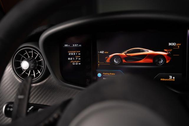 Photo of 2014 McLaren Orange McLaren P1