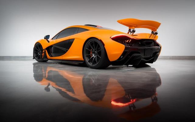 Photo of 2014 McLaren Orange McLaren P1