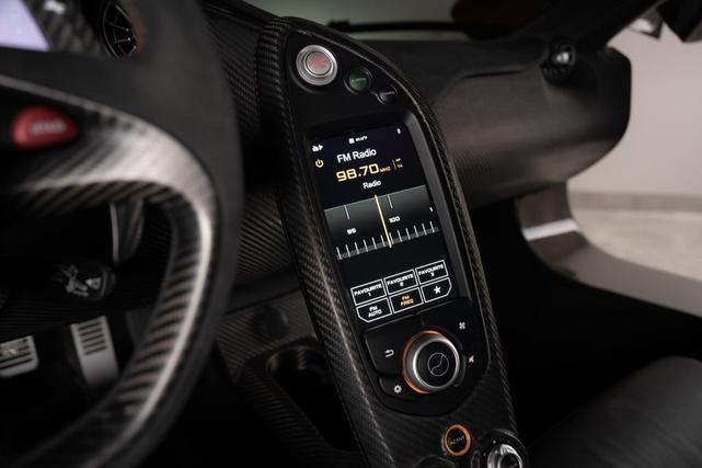 Photo of 2014 McLaren Orange McLaren P1